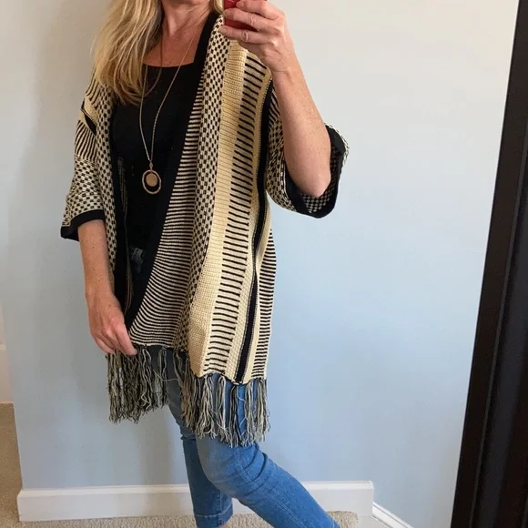 Black & Beige Open Front Cardigan - Picture 4 of 6